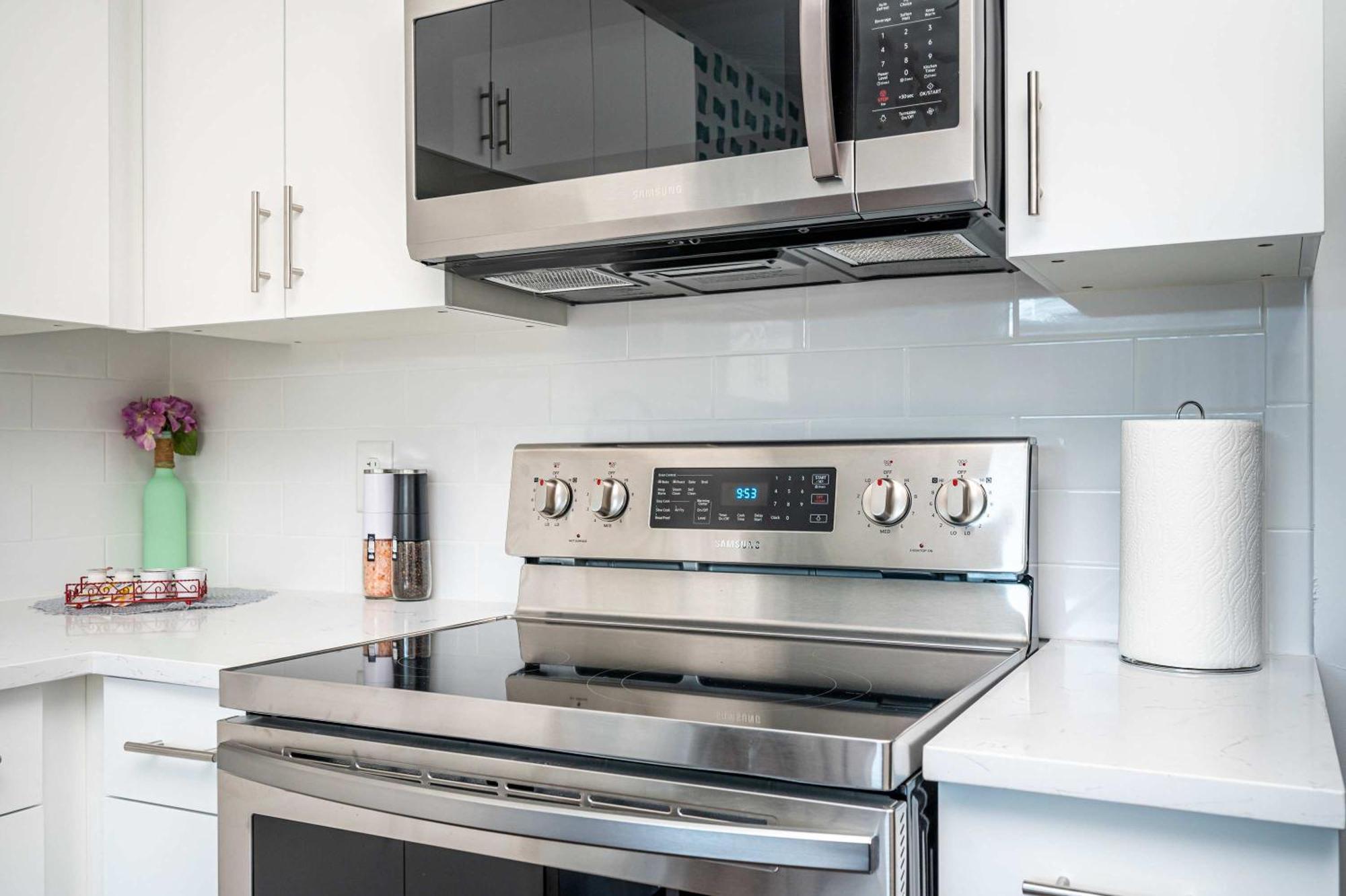 Luxe 1br W Balcony In Downtown 542blvd Vakantiehuis *